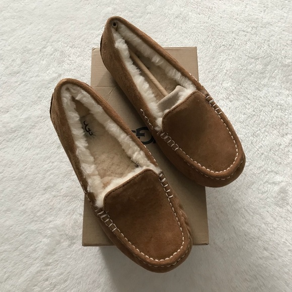 UGG Shoes - NWT UGG Ansley slippers chestnut